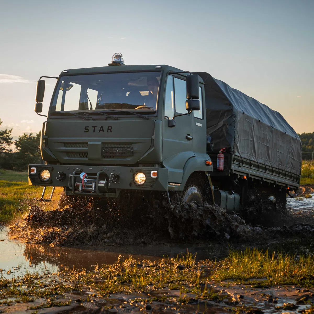 DRAGON WINCH - Verricello Elettrico Truck 24V 22000 lbs (9979 kg) Cavo in Acciaio 31m per Vigili del Fuoco, Veicoli Commerciali e Furgoni I incluso telecomando senza fili + accessori per verricello