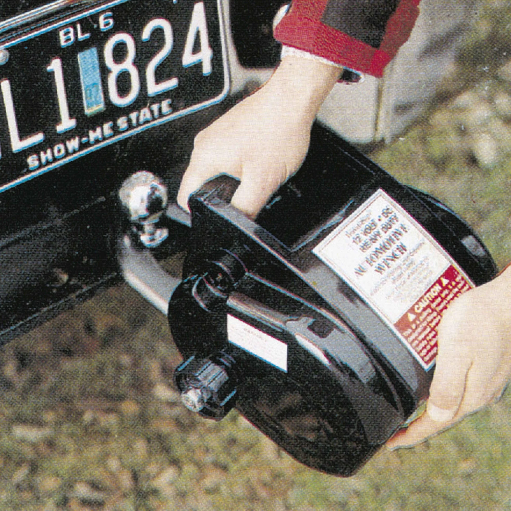 Ribimex Verricello Elettrico Telecomandato da 5 Tonnellate, 12 V, Marcia Avanti e Retromarcia, Ideale per Traino di Carichi Statici e su Ruote, Kit di Installazione per Rimorchio Incluso - PE12V/T1
